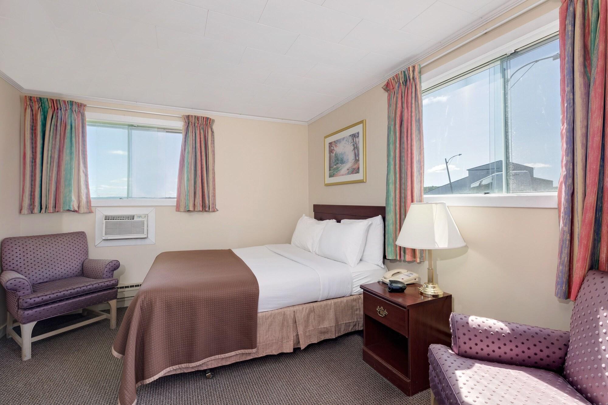 Howard Johnson By Wyndham Woodstock Nb Экстерьер фото